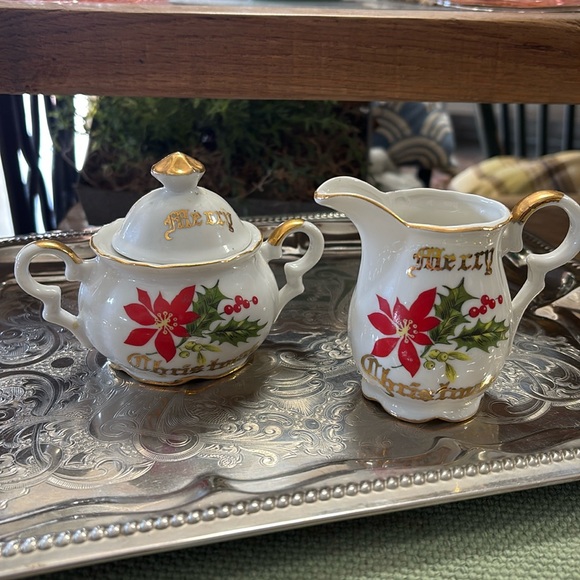 Vintage Norcrest Fine China Merry Christmas Poinsettia Holly Berry Cream Sugar - Picture 1 of 5